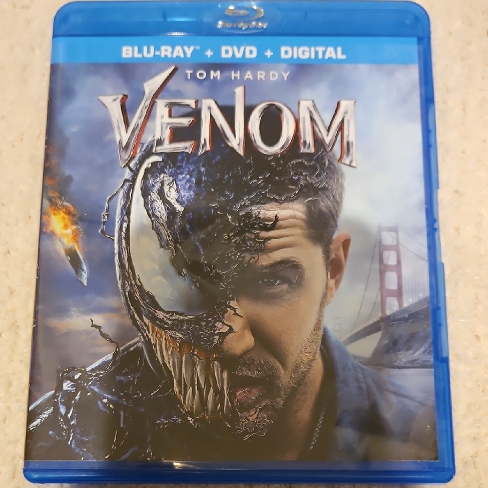 Venom Blu-ray Disc - Blue Case